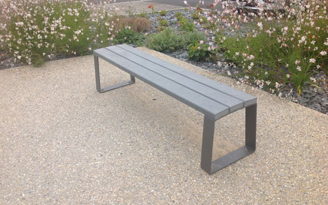 Banquette publique synergie plastique recycle - Mobilier urbain Signaux girod