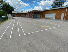 Signalétique Ecole : Terrain multisport, marquage au sol - Aménager votre école signaux signaux girod